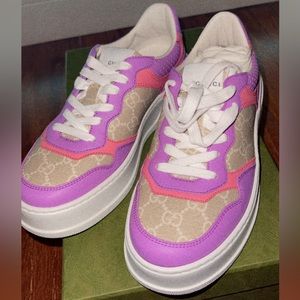 Brand new inbox new style Gucci sneakers never worn